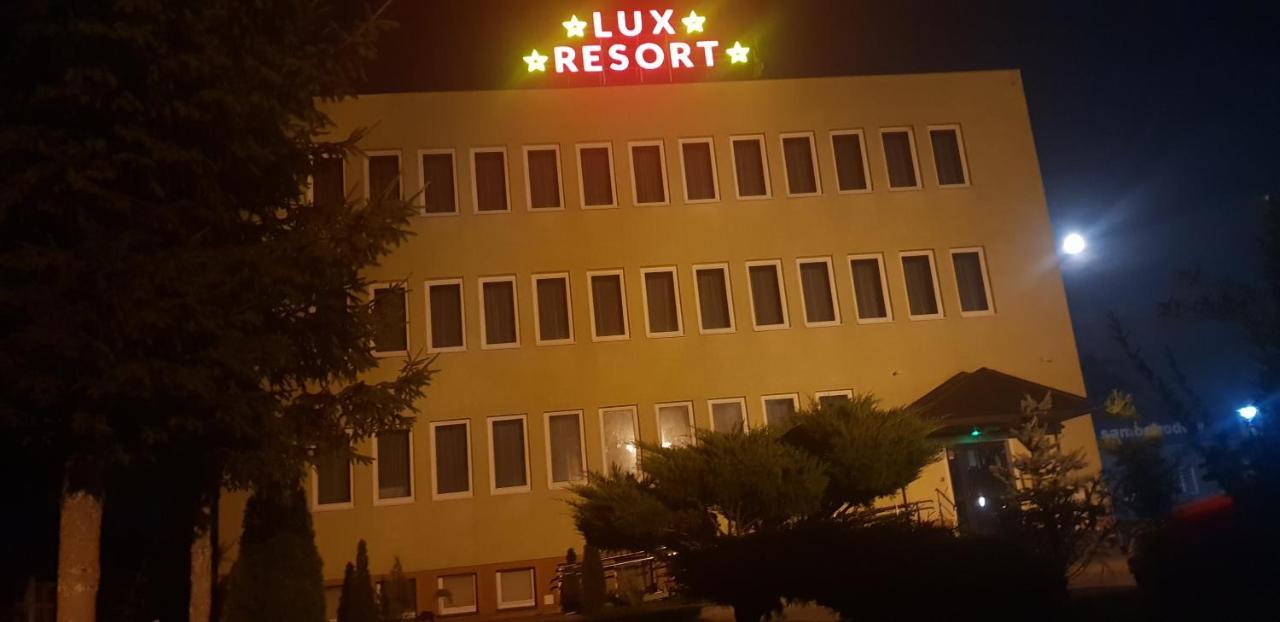 Lux Resort คราชนิค ภายนอก รูปภาพ
